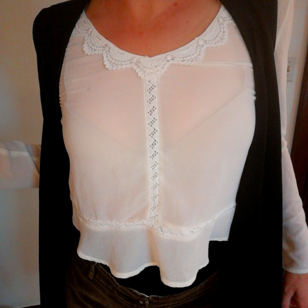 Pretty long sleeve Lace Shirt